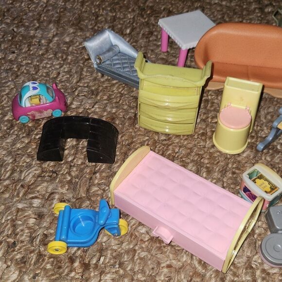 50 Piece Miniature Toy Furniture Plastic Wood Assorted Lot - Picture 6 of 14
